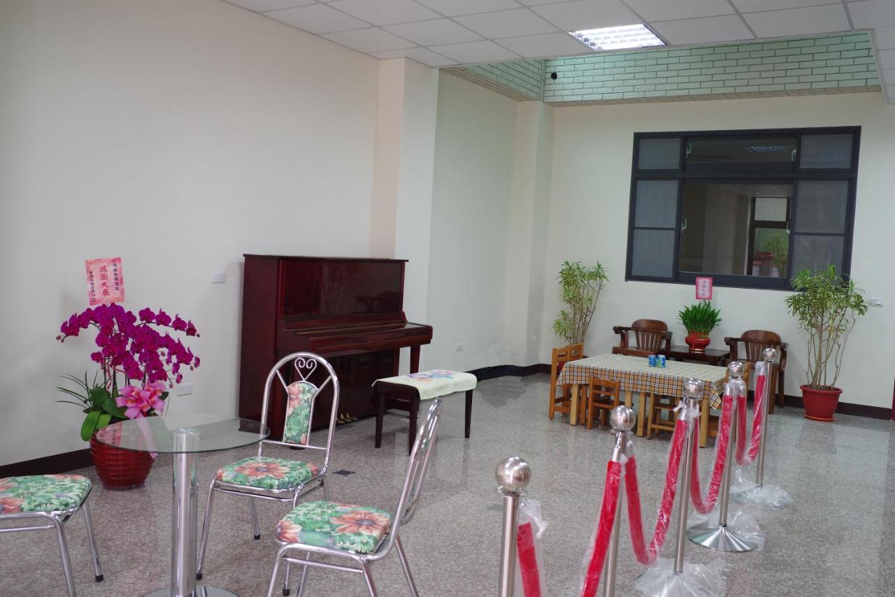 Hongfu Elegant Business Hotel Csungli Kültér fotó